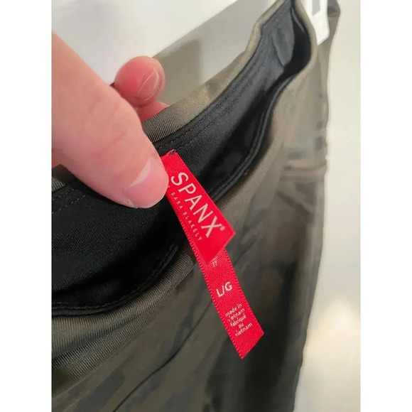 Spanx Faux Leather Liquid Leggings‎ in Camo - Picture 9 of 10